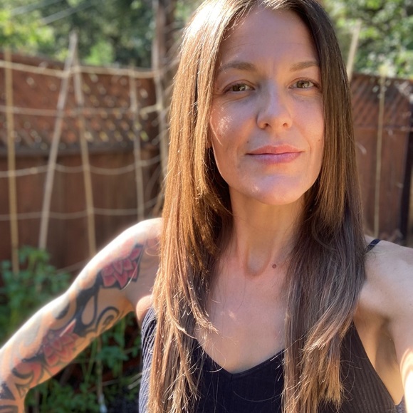 Meet your Posher, Jess - Picture 1 of 10